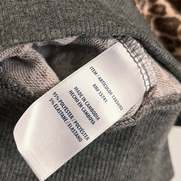 Splendid Leopard Print Loungewear Crew Neck Pullover - Picture 4 of 5